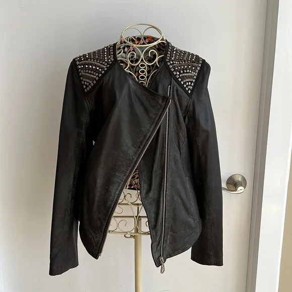 Leather jacket - Picture 2 of 4